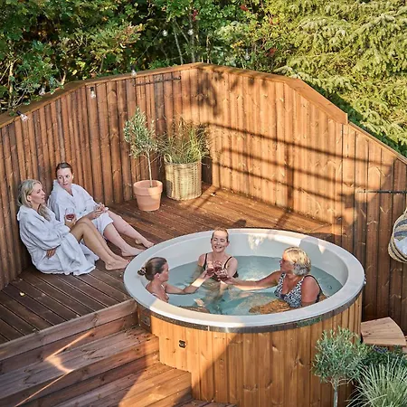 Stangeland Gard Hotell *