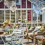 Stangeland Gard Hotel *